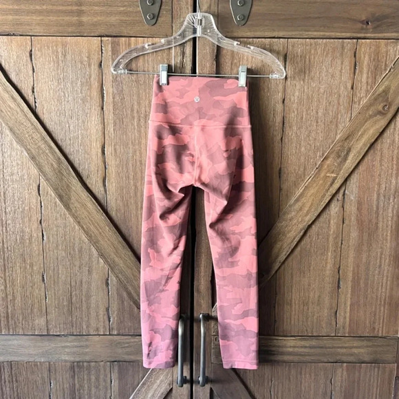 Lululemon Wunder Train High-Rise Crop Heritage 365 Camo Brier Rose Multi Size 0 - Picture 6 of 11